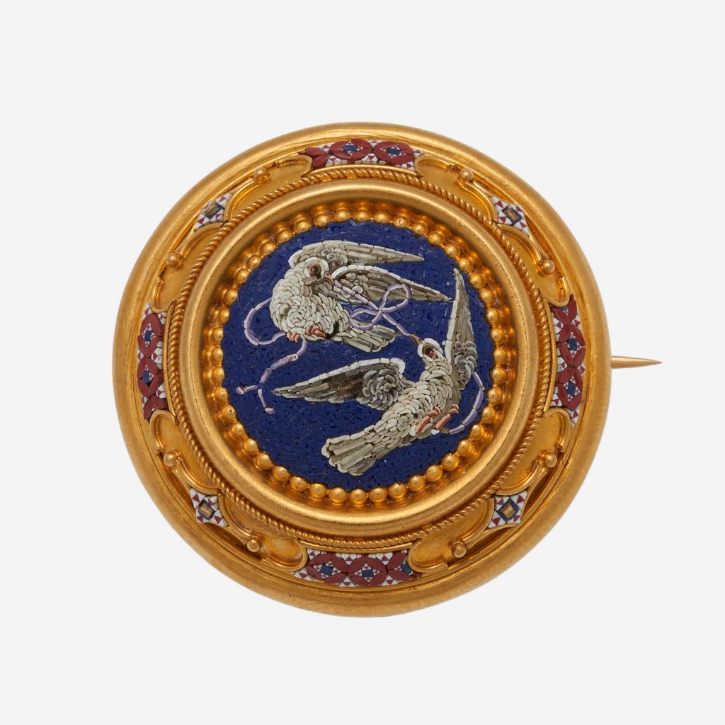 Broche