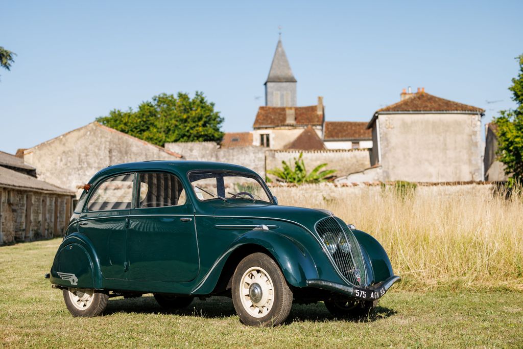 KIT AMR 1/43 PEUGEOT 202 BERLINE 1936 - AMR 421 - Minicars Collection