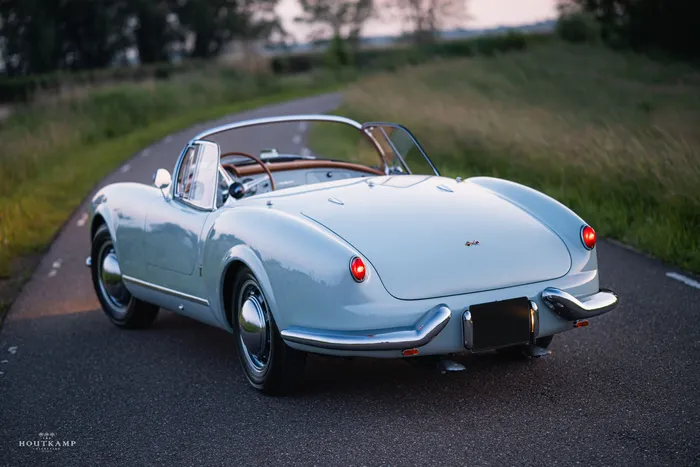 Lancia Aurelia B24 Spider n°161 Mille Miglia 1955 Bleu Clair Métallique Lancia Aurelia B24 Spider n°161 Mille Miglia 1955 Bleu Clair Métallique