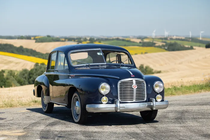 Solve Hotchkiss-Grégoire "Berline JAG" - 1953 jigsaw puzzle online with