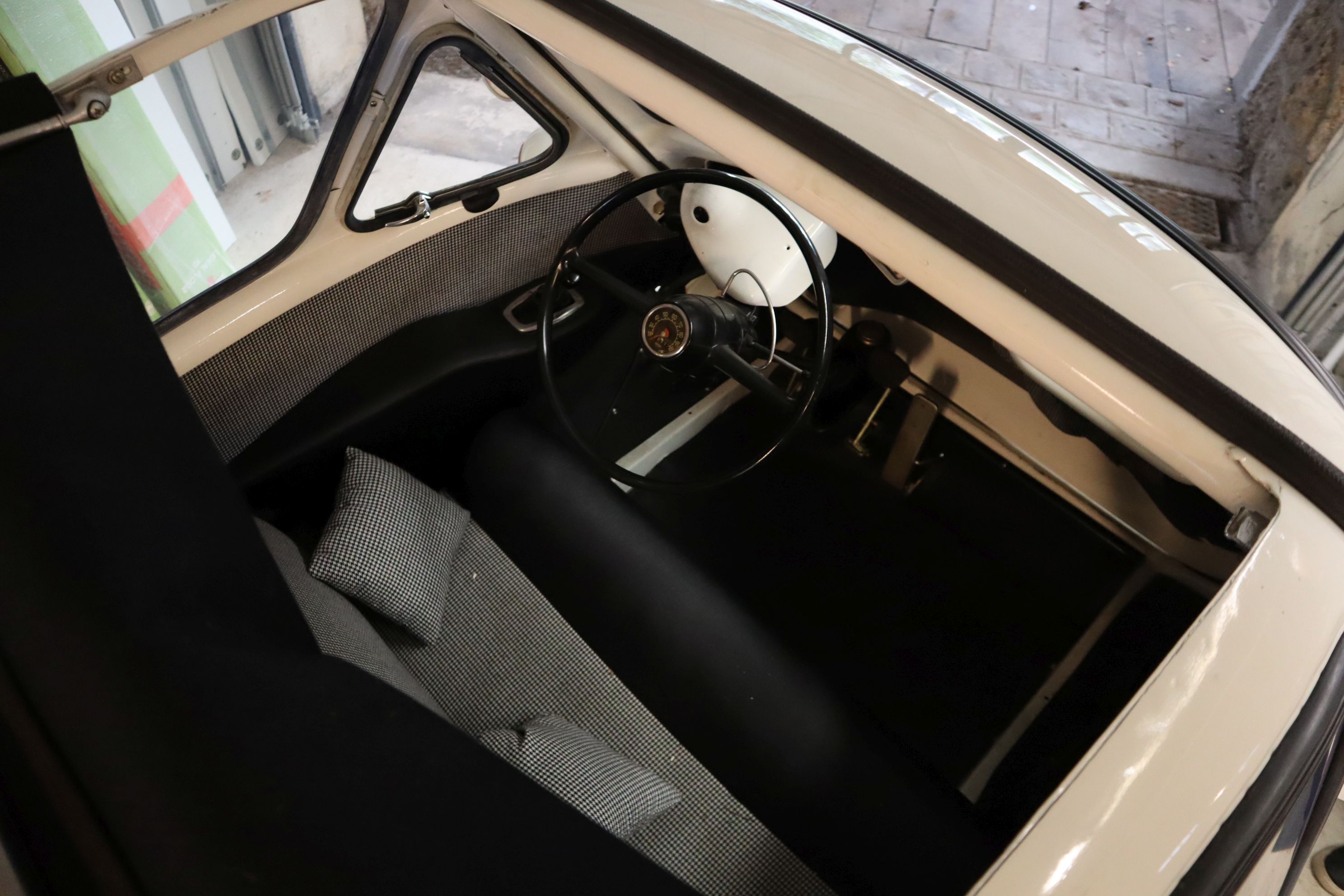 1956 Velam Isetta No reserve