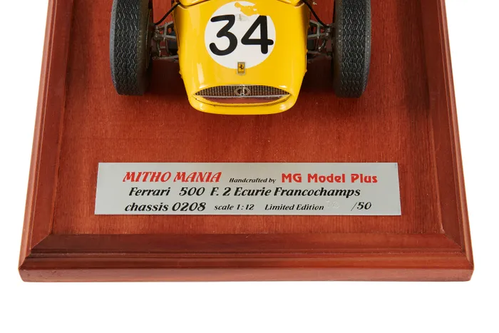 MINIATURES DU CHÂTEAU FERRARI 500 F2 No. 16 1953 Series 24