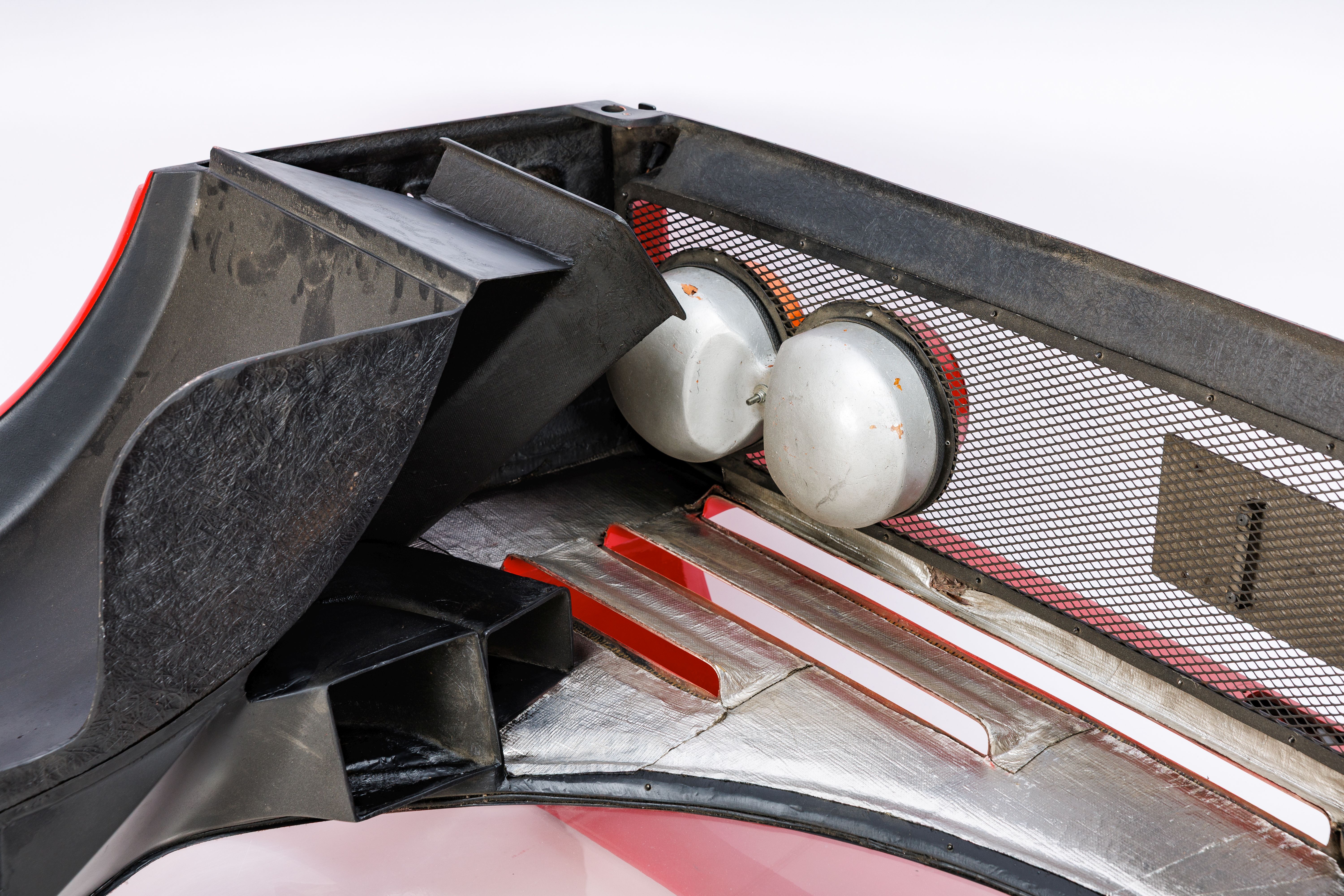 Ferrari F40 - Engine cover