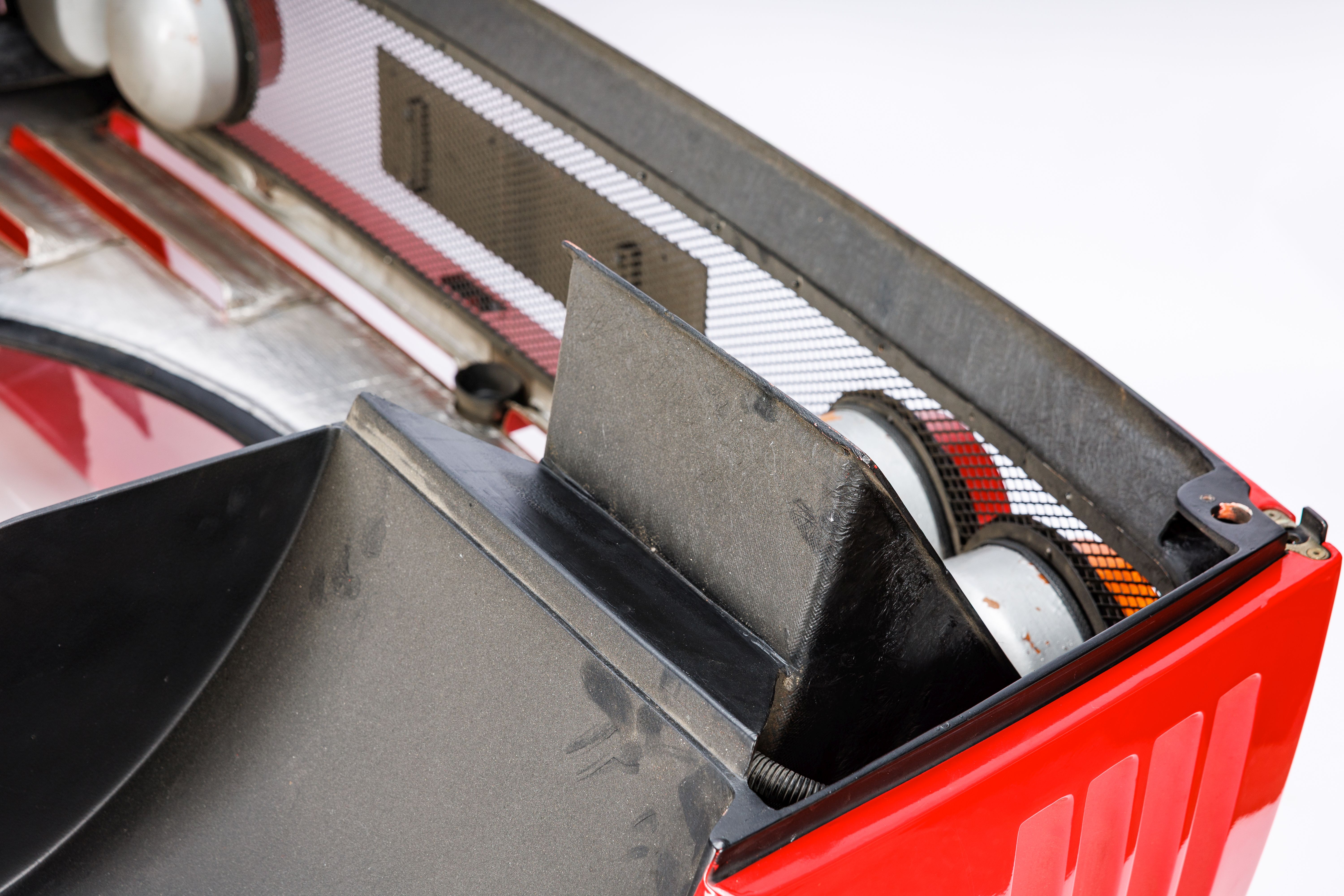 Ferrari F40 - Engine cover