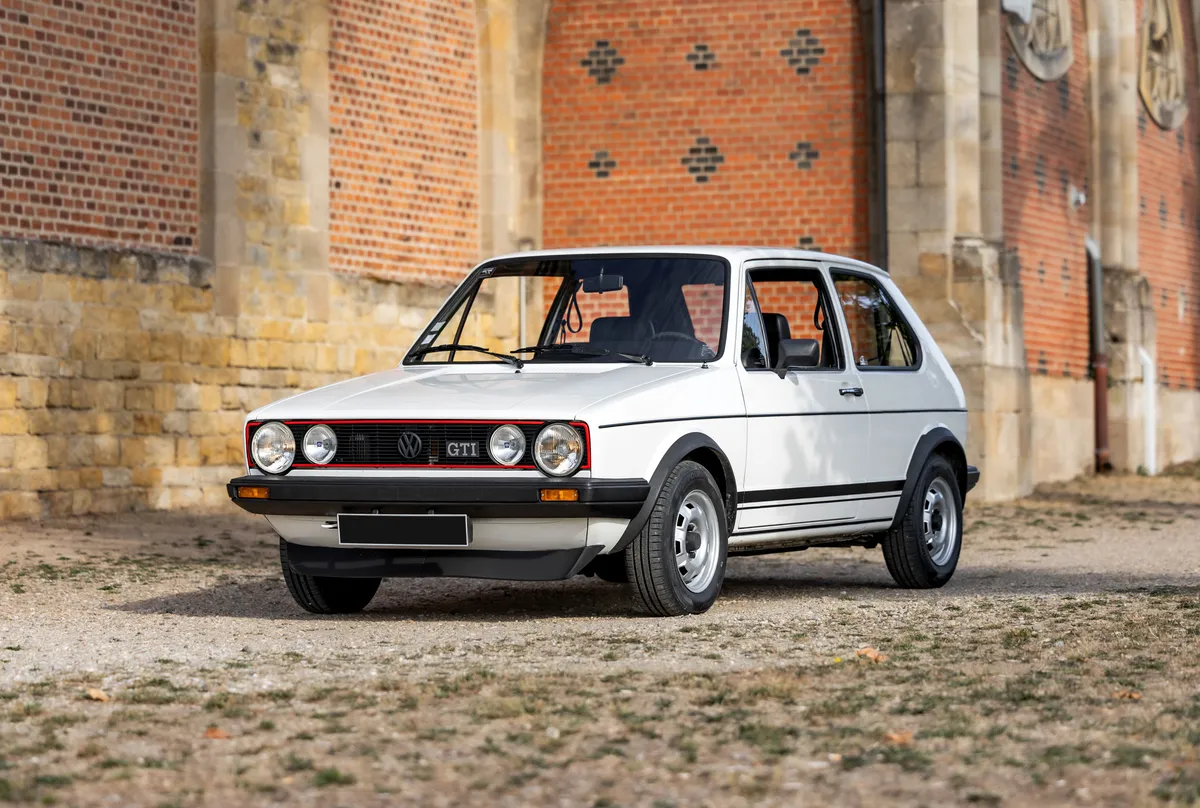 1982 Volkswagen Golf GTI (17EG2...