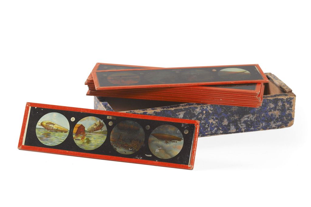 Lot De Plaques En Verre Pour Lanterne Magique - Ancien Jouet Optique