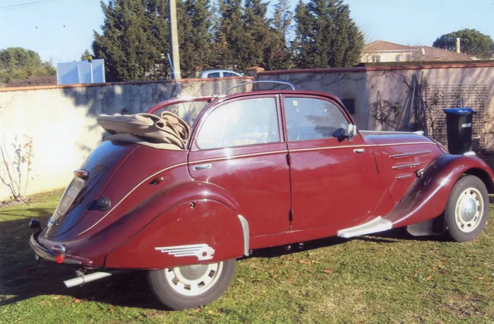 RTA 9 - Revue collection Peugeot 202, 302, 402 de 1936 à 1939