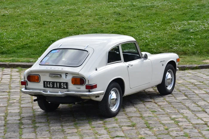 AUTO VINTAGE N°63 HONDA S 800. NEUF