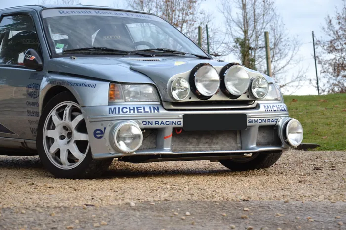 Fiches techniques Renault Clio millésime 1995