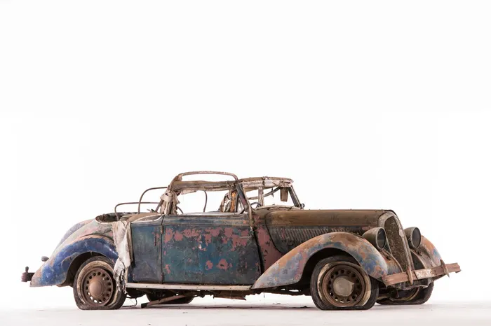 Voiture Miniature Hotchkiss 686 G5 – Échelle 1/43, Boîte Vitrine, Comme Neuf, Modèle RN7