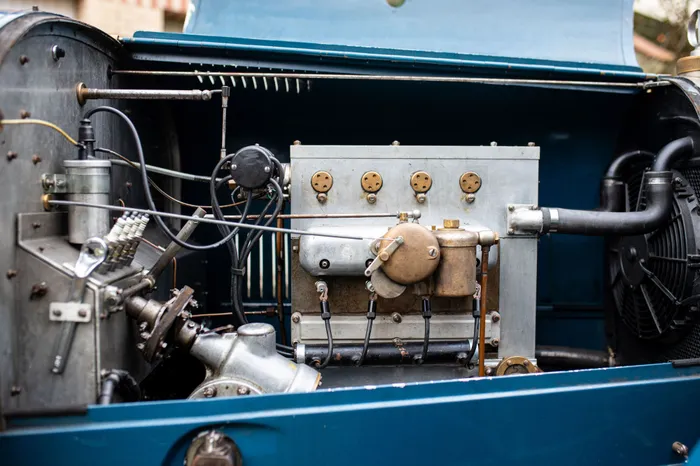 Kit à Monter Sun Motor Bugattiana 1/43 - Bugatti Type 40 Grand Sport 4 Places 1930