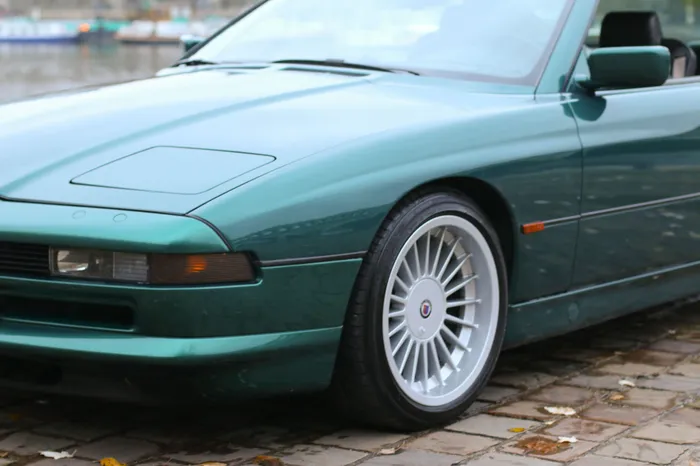 Road Tough à l'échelle 1:18, 1990, BMW 850i #92028