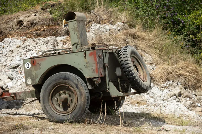 Ancien Camion Militaire CIJ – Cantine Militaire (collection, Occasion)