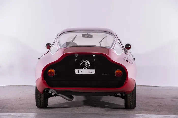 ALFA ROMÉO GIULIA Coupé 1600 TZ, Politoys série M n° 516, rouge, sans