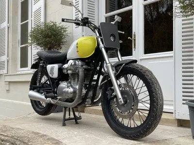 2012 Kawasaki W800 by Philippe Starck