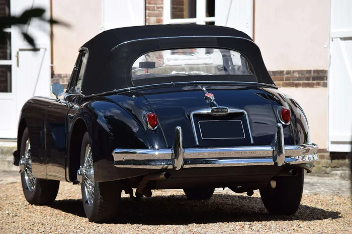 Jaguar XK Cabriolet classique de collection à acheter