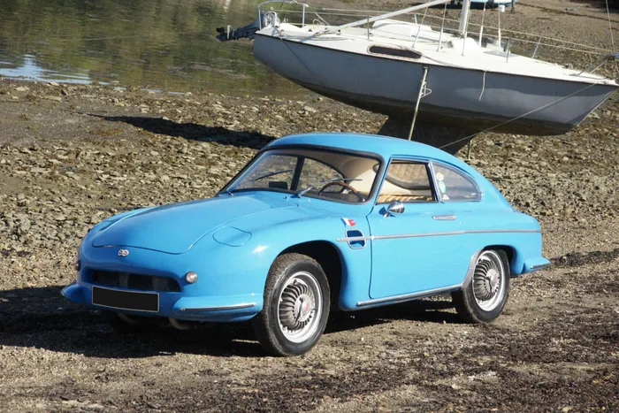 IXO Panhard HBR 5 1959 1/43 - Voiture Française Ancienne - Collection Autrefois