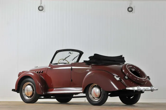 Panhard 6CS Faux Cabriolet (1935) N°40 1/43 Altaya Blanc Métal