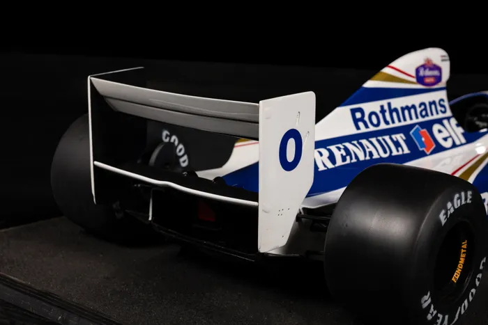 Miniature F1 Minichamps 1/43 Williams-Renault FW15 - Damon Hill GP 1993 - N°930001
